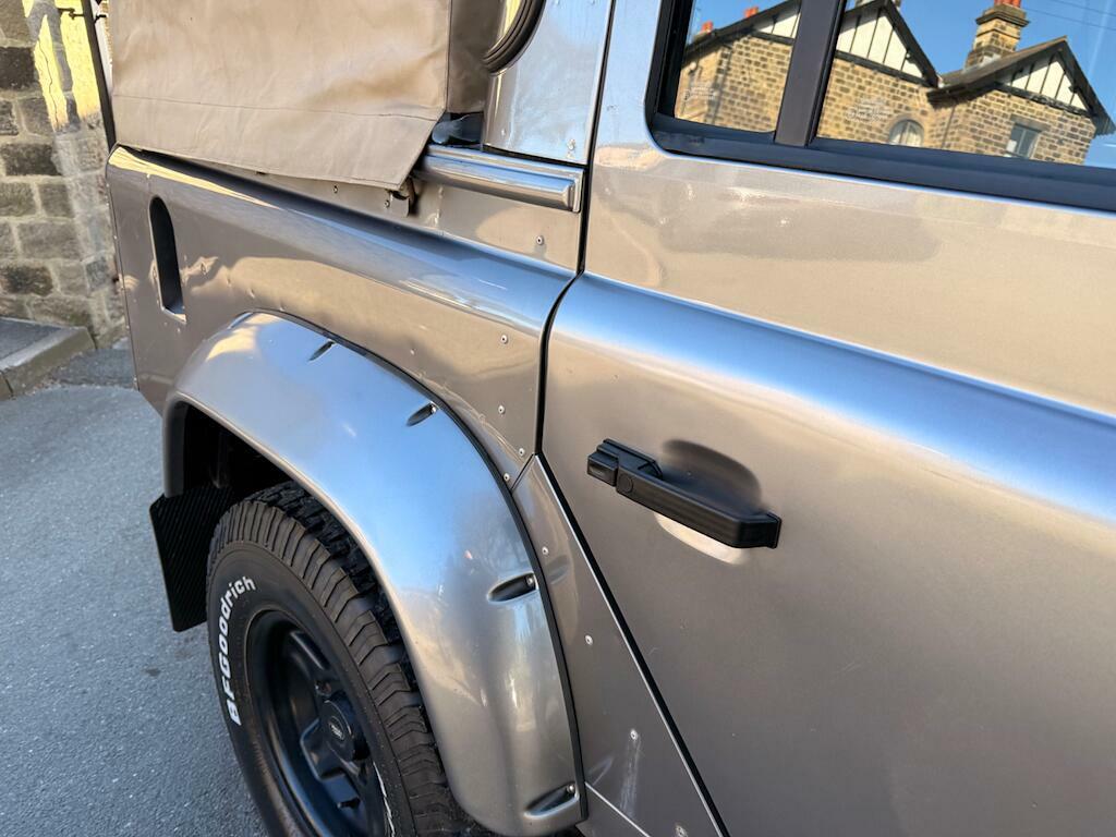 Land Rover Defender 110 Diesel Grey #17