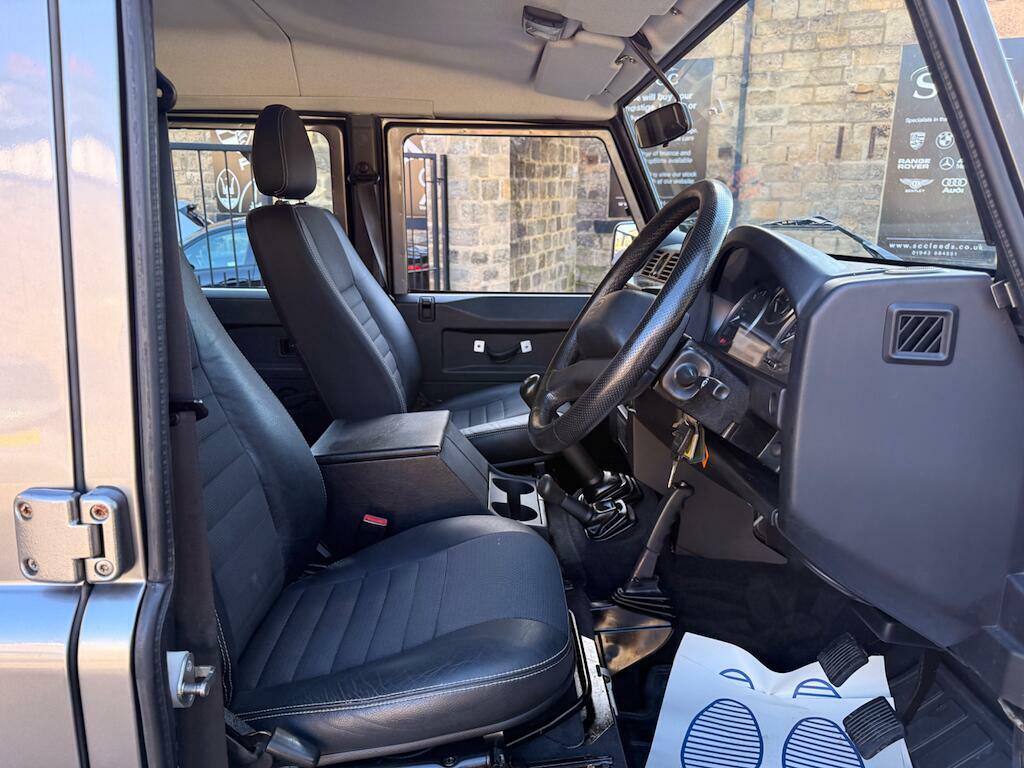 Land Rover Defender 110 Diesel Grey #22
