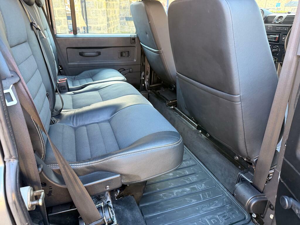 Land Rover Defender 110 Diesel Grey #33