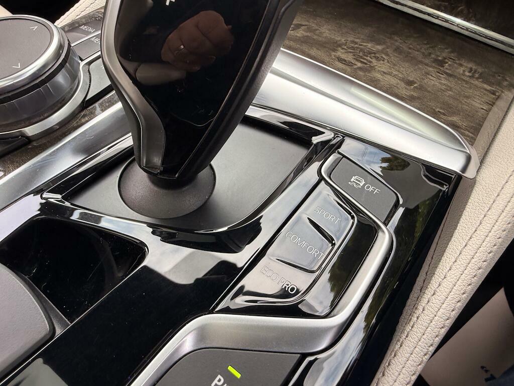 BMW 6 Series Gran Turismo Hatchback Grey #48