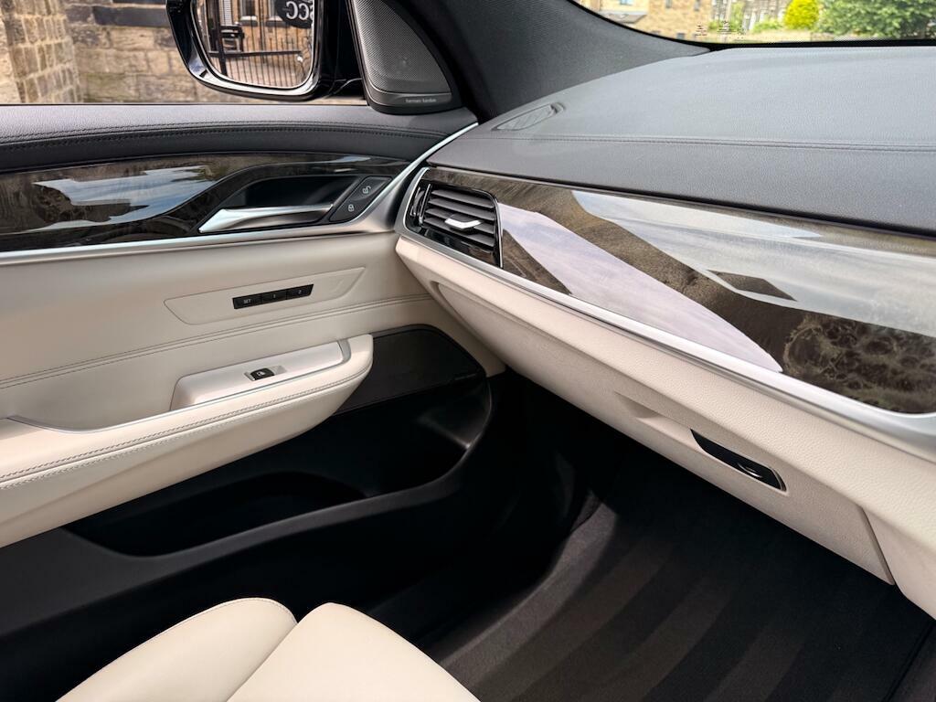 BMW 6 Series Gran Turismo Hatchback Grey #63