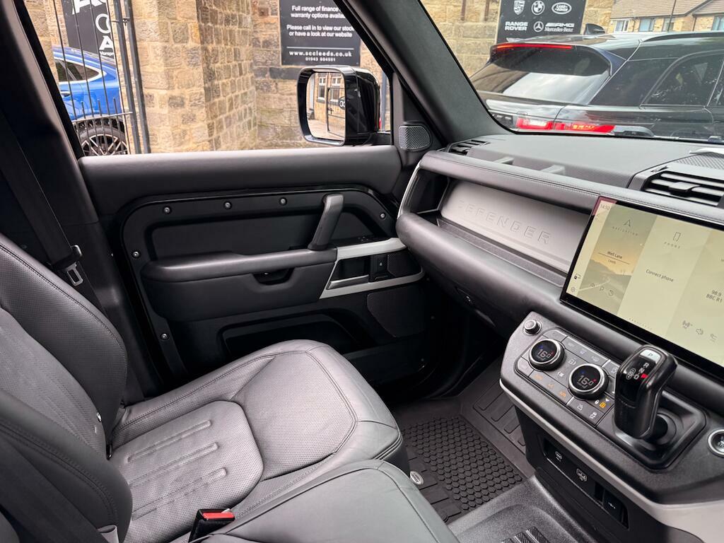 Land Rover Defender 110 Defender  #24