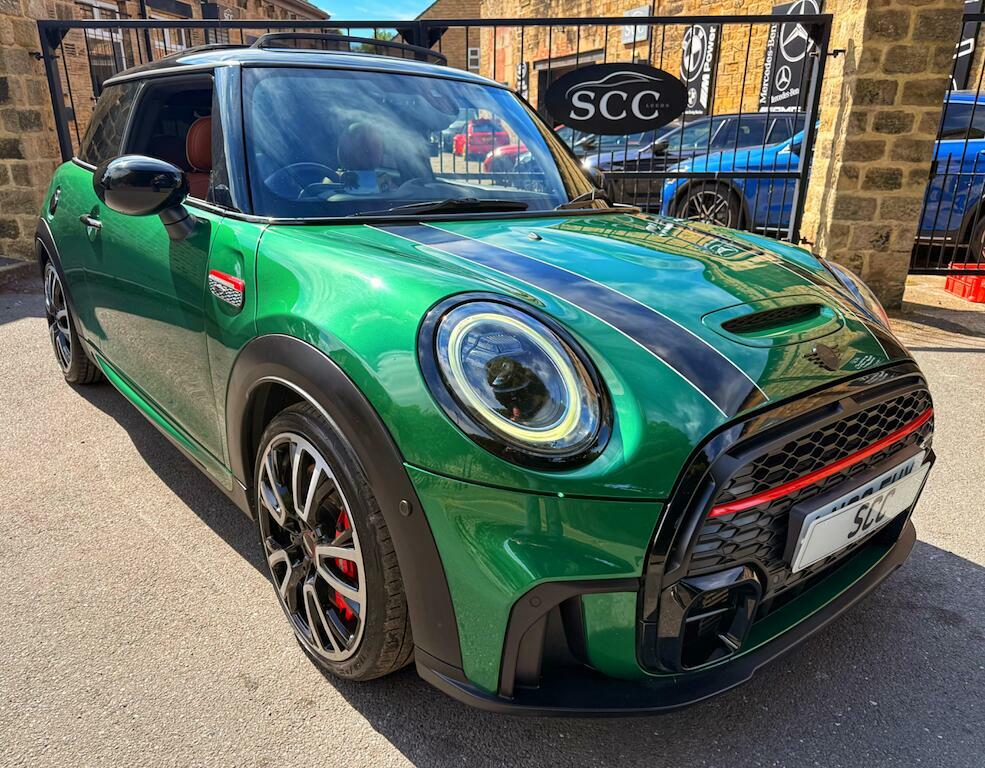 Mini Hatch John Cooper Works Green #2
