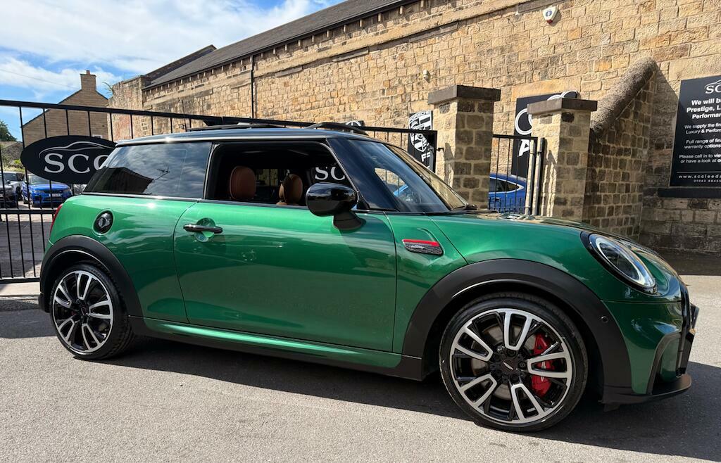 Mini Hatch John Cooper Works Green #5