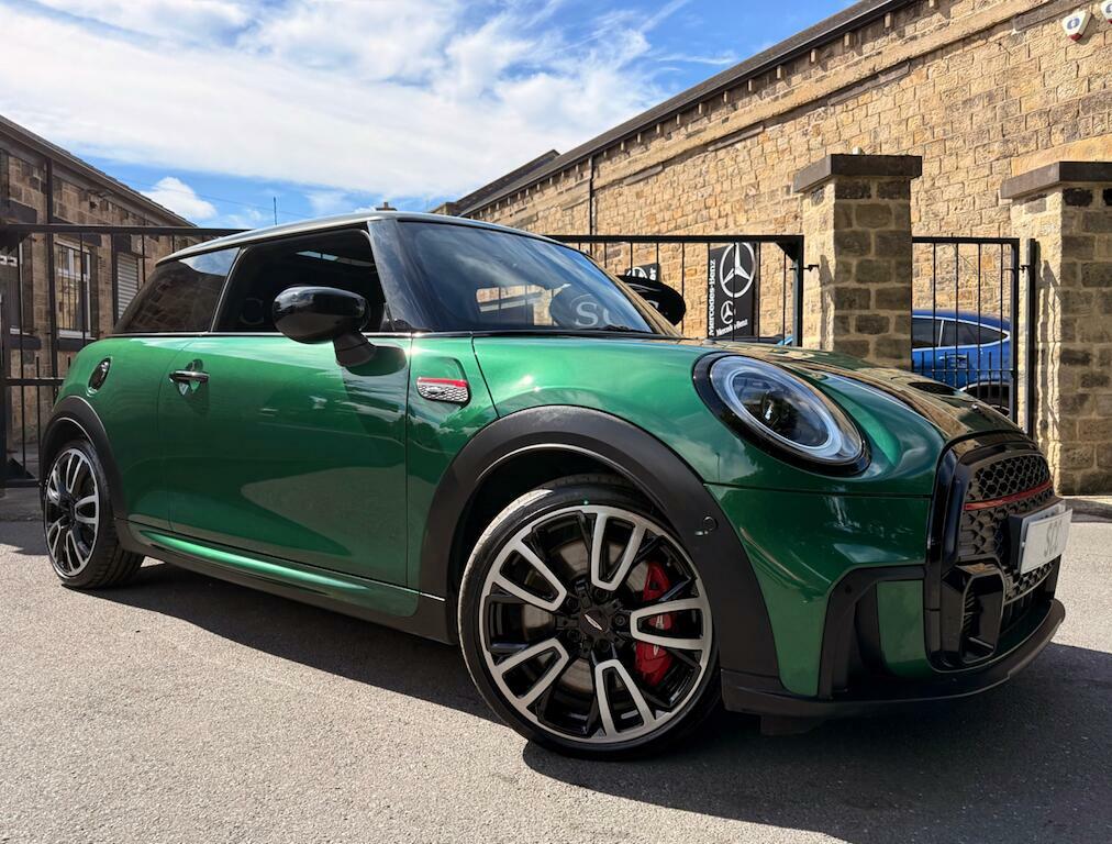 Mini Hatch John Cooper Works Green #3