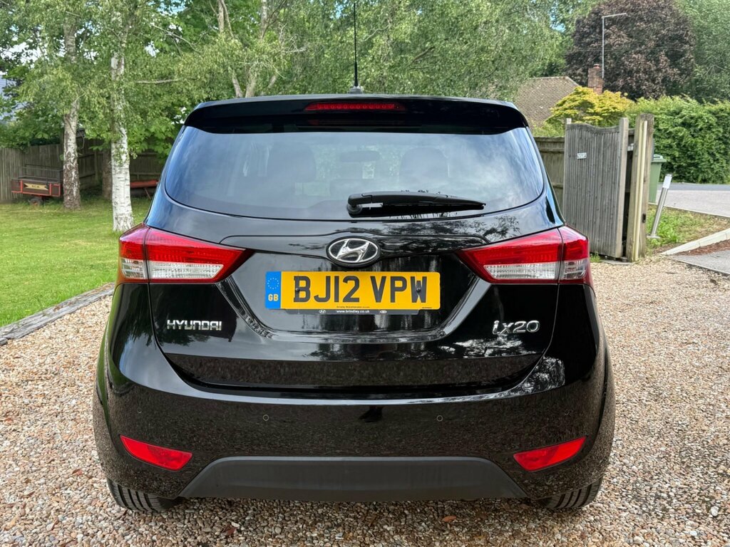 Hyundai Ix20 1.6 Style Euro 5 Black #4