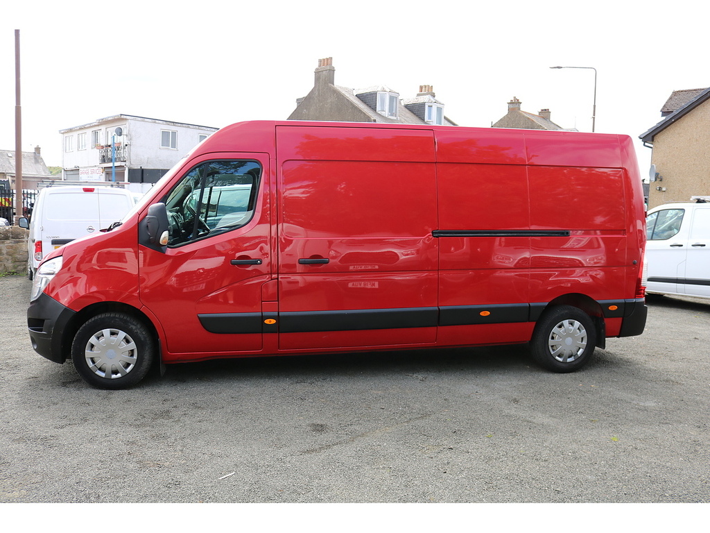 Nissan NV400  White #4