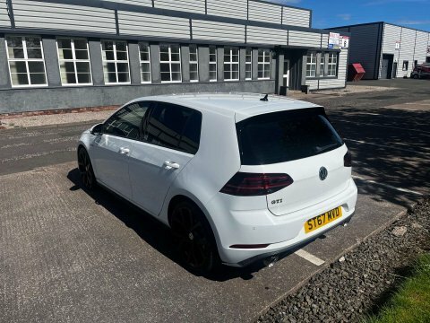 Volkswagen Golf 2.0 Golf Gti ST67MVD White #3