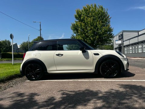 Mini Hatch 1.5 Cooper Sport SA22UHM White #6