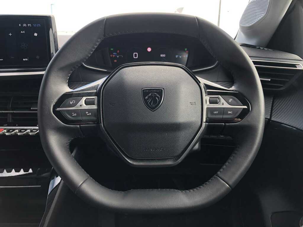 Peugeot 208 Allure Puretech Ss FV74PCY  #6