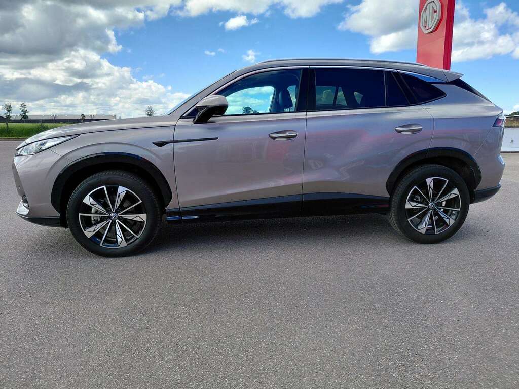 MG HS Trophy Auto #3