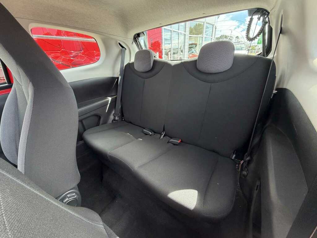 Peugeot 108 Active Blue #10