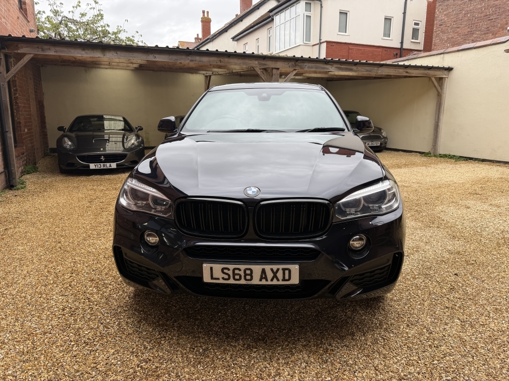 BMW X6 Coupe 3.0 Xdrive30d M Sport Black #2