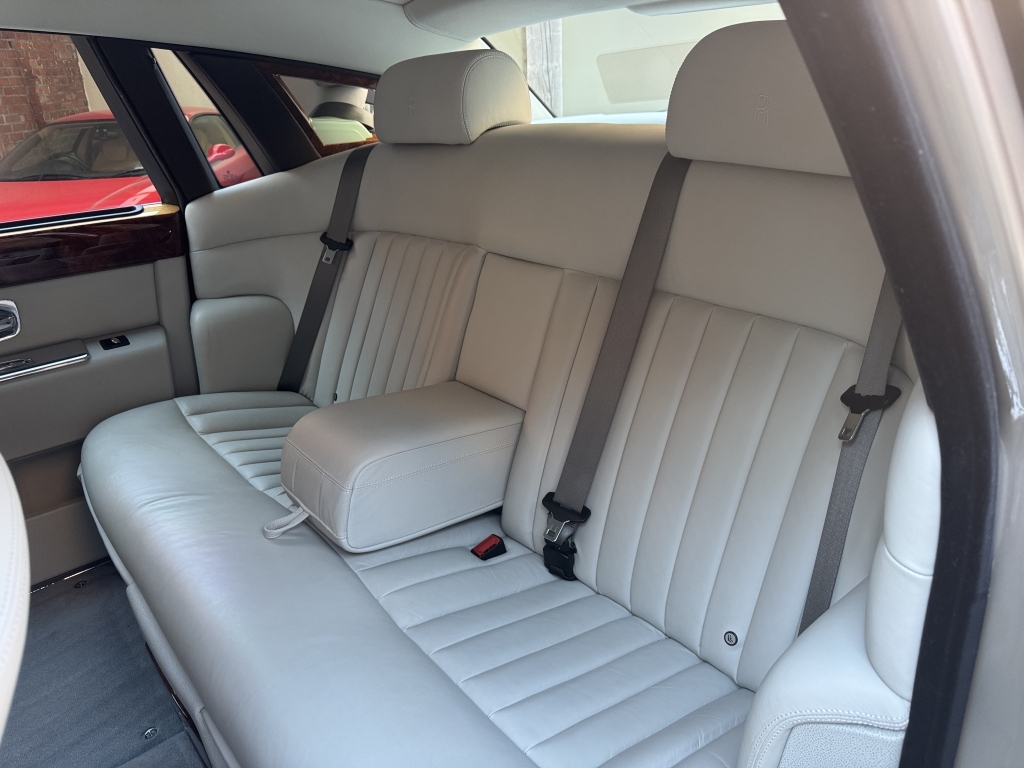 Rolls-Royce Phantom 2007 Phantom Grey #9