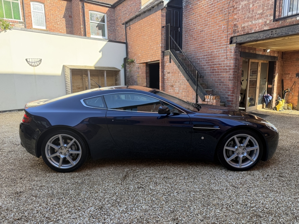 Aston Martin Vantage 4.3 V8 Euro 4 #9
