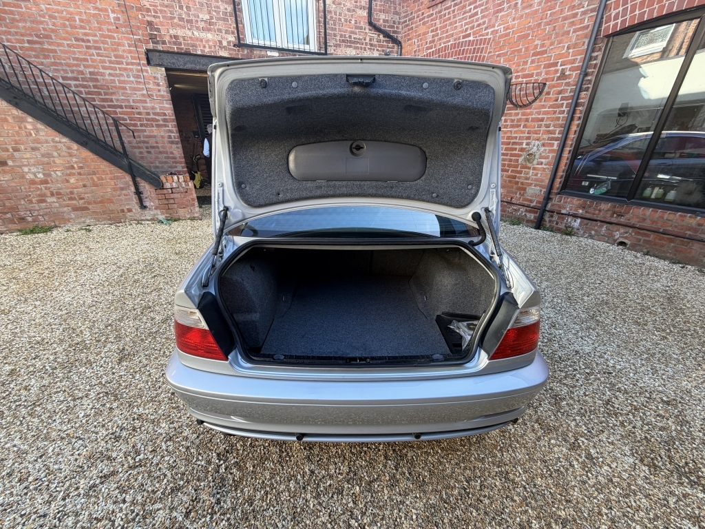 BMW 3 Series 320D Ed Efficientdynamics Business White #11