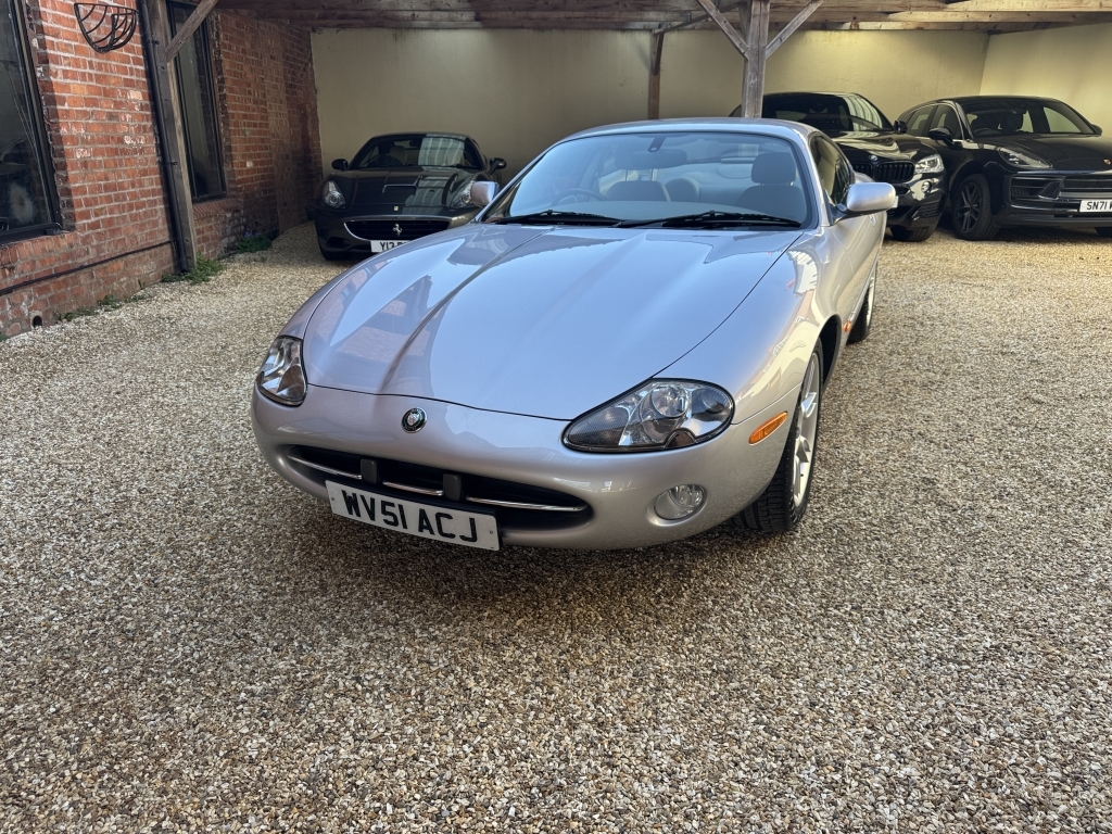 Jaguar XK8 Coupe 4.0 V8 Coupe Silver #4