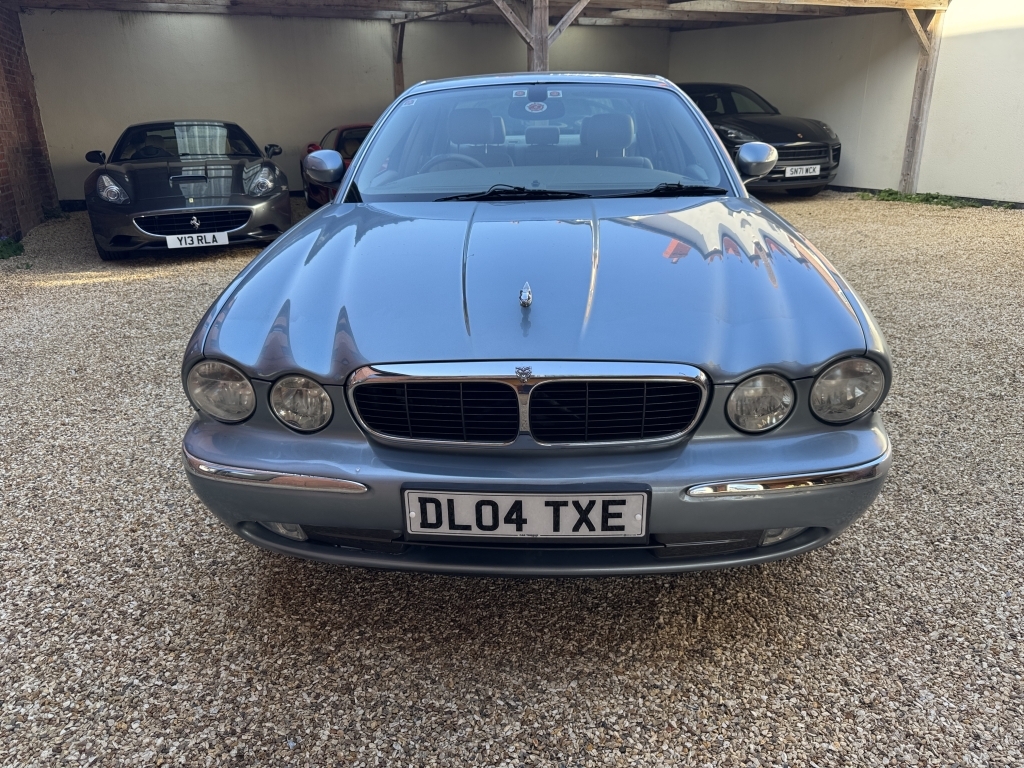 Jaguar XJ Saloon 3.0 V6 Blue #5