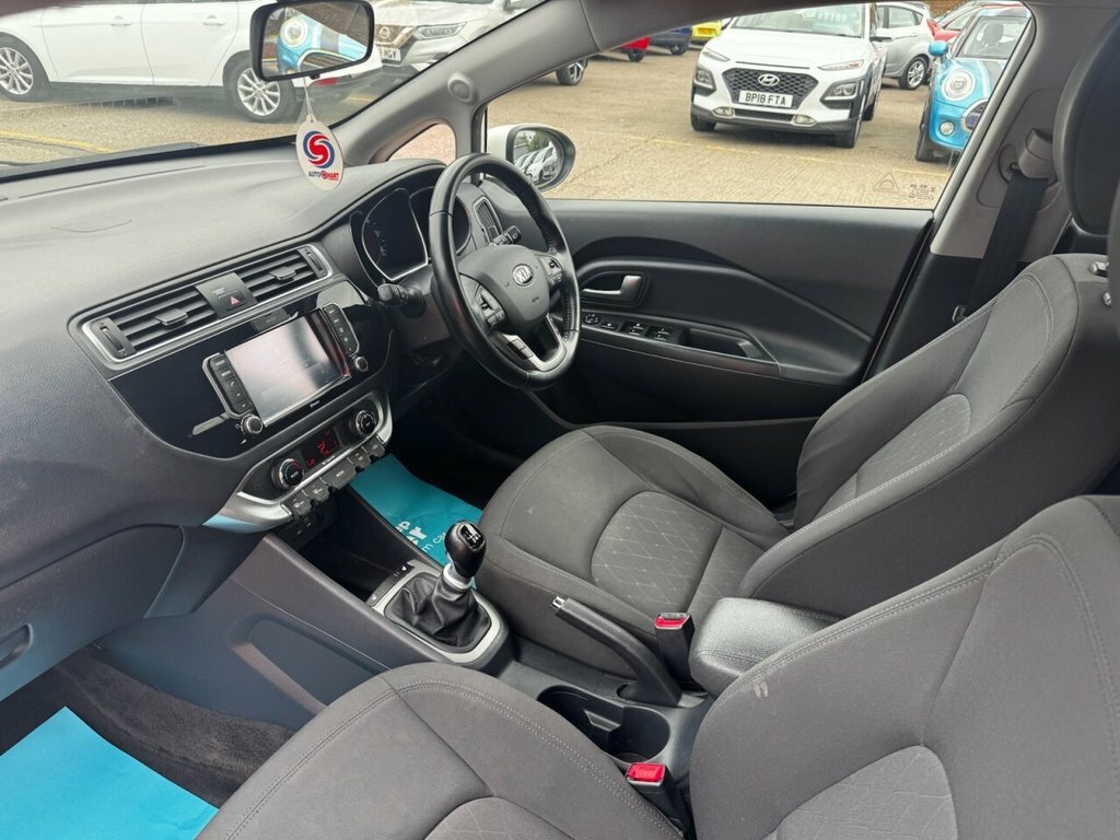 Kia RIO 1.4L 3 White #3