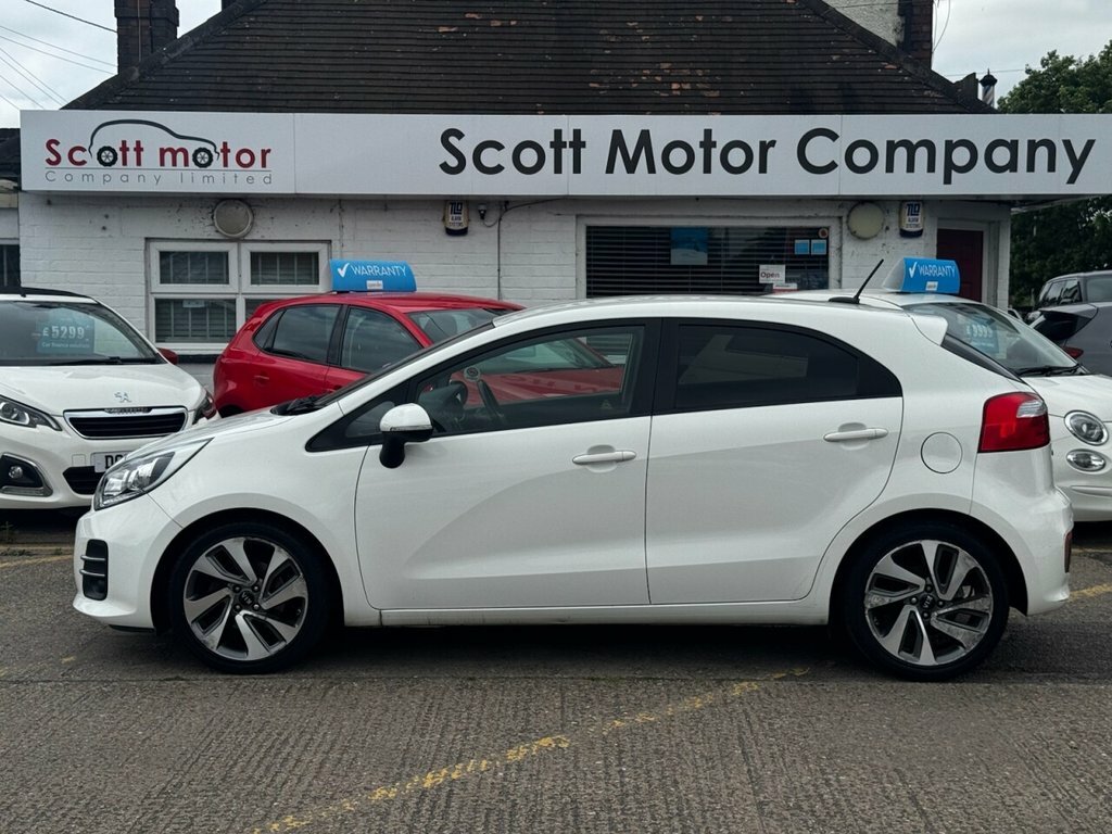 Kia RIO 1.4L 3 White #5
