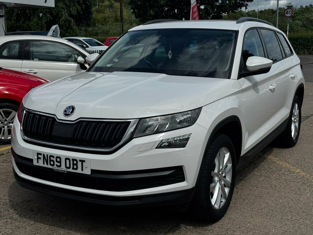 Skoda Kodiaq 1.5L Se White #4