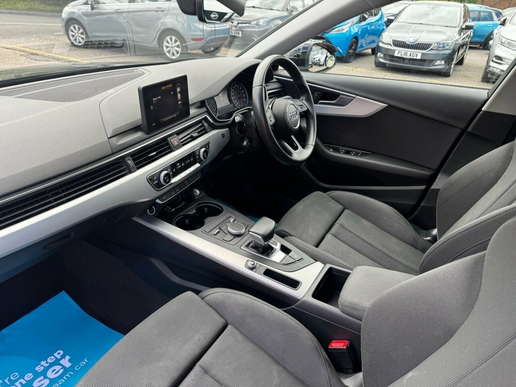 Audi A4 2L Sport Black #3