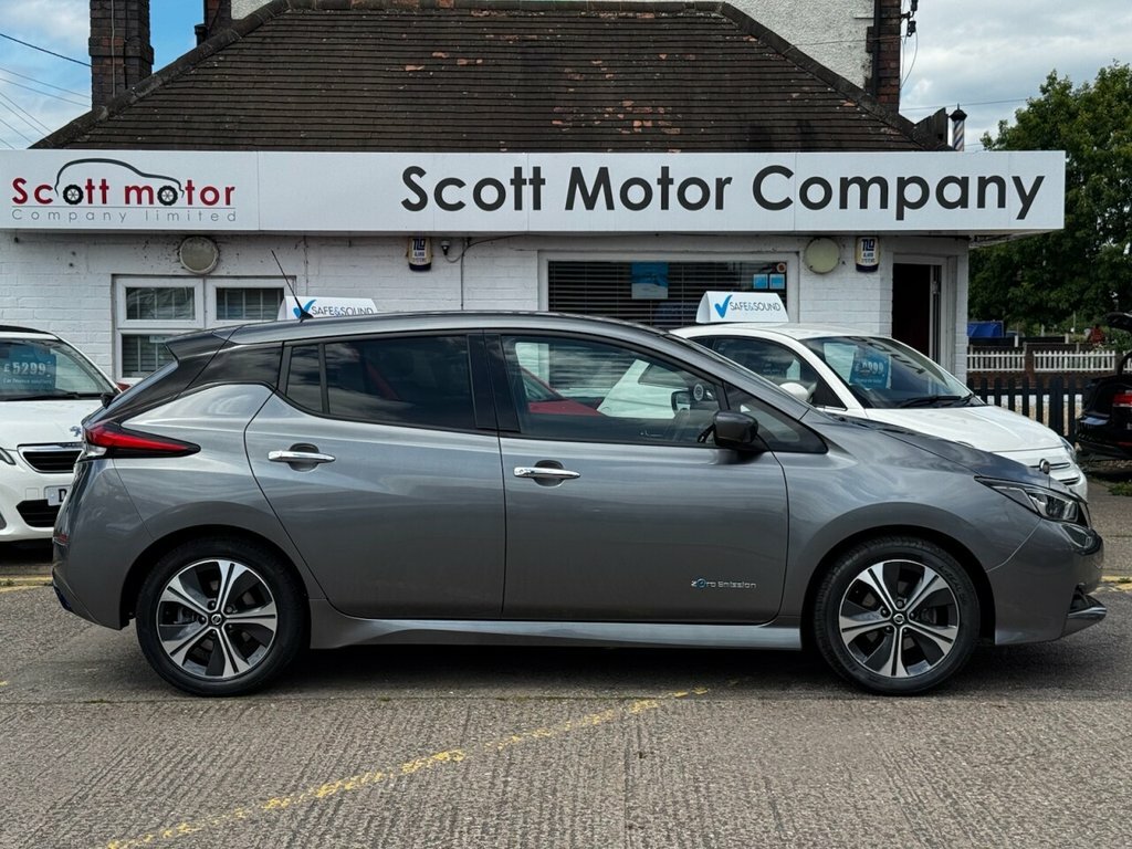 Nissan Leaf Hatchback Grey #6