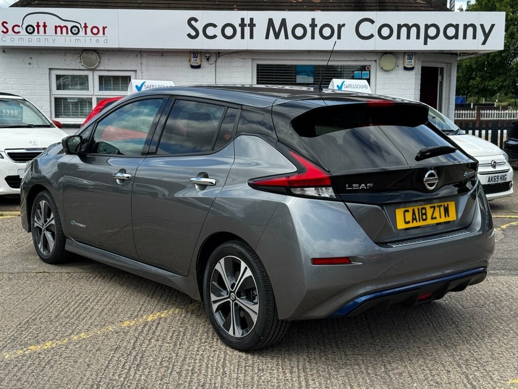 Nissan Leaf Hatchback Grey #2