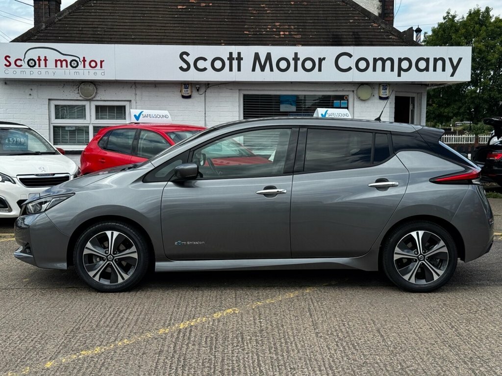 Nissan Leaf Hatchback Grey #5
