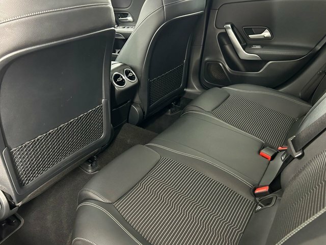 Mercedes-Benz A Class A 200 Amg Line Executive Silver #27