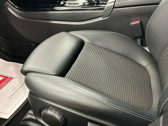 Mercedes-Benz A Class A 200 Amg Line Executive Silver #26