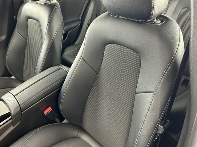 Mercedes-Benz A Class A 200 Amg Line Executive Silver #25
