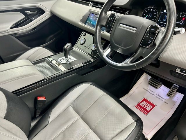 Land Rover Range Rover Evoque 2.0 P250 Mhev R-dynamic White #2