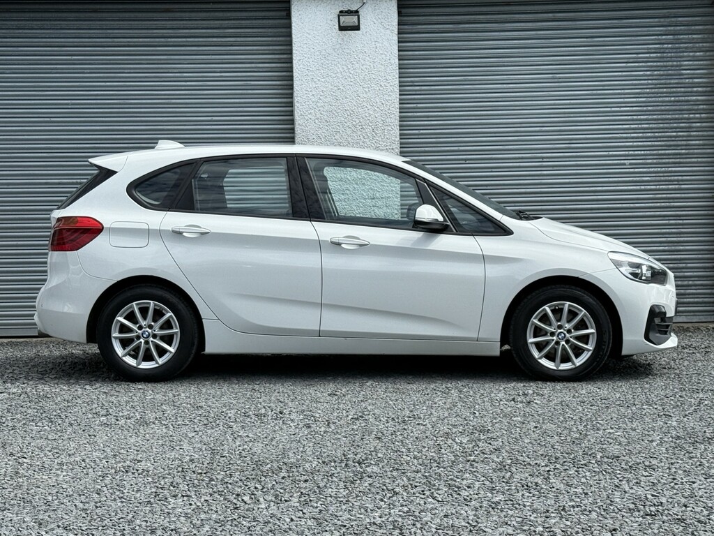BMW 2 Series Active Tourer 2.0 220D Xdrive Se Active Tourer White #2