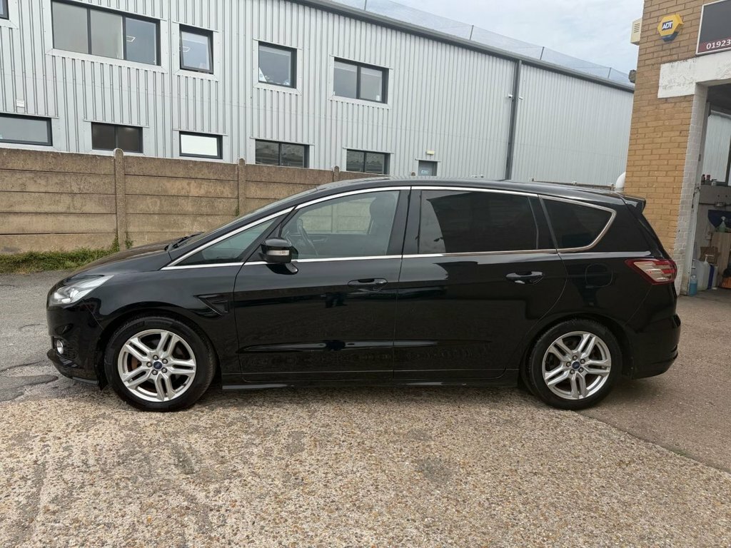 Ford S-Max 2L Titanium Sport Black #5