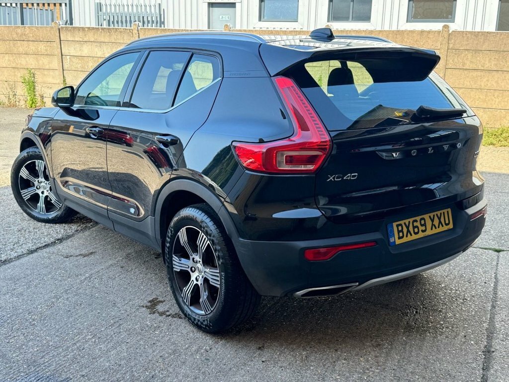 Volvo XC40 2L Inscription Black #6