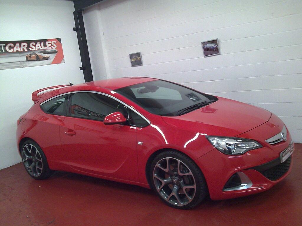 Vauxhall Astra GTC Vxr Red #3