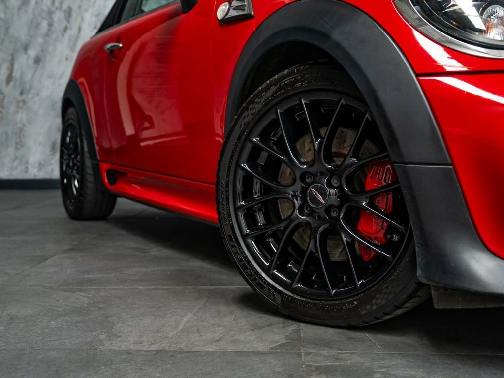 Mini Convertible 1.6L John Cooper Works Red #5
