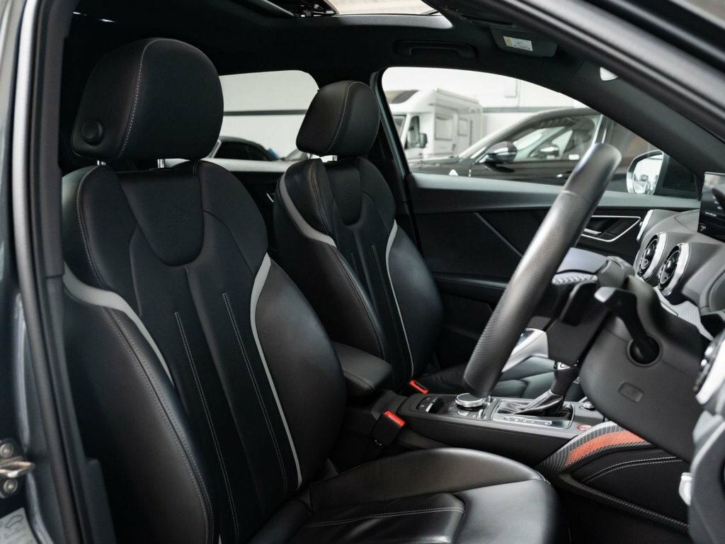 Audi SQ2 Black Edition Tfsi 300 Ps S Tronic Blue #7