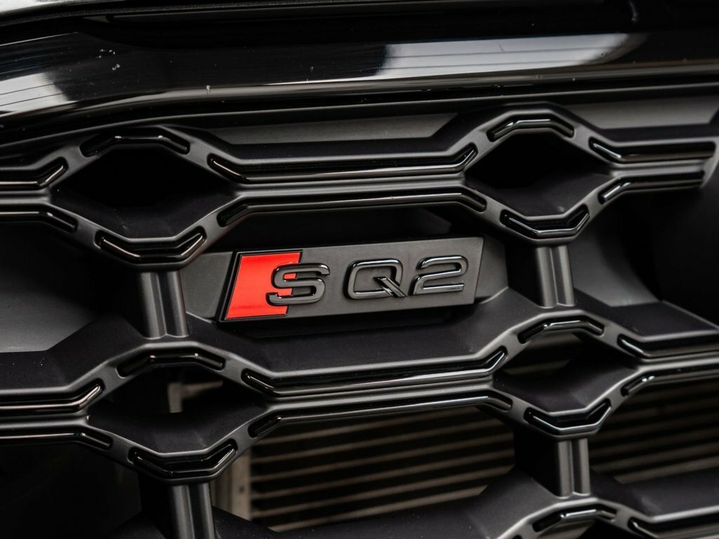 Audi SQ2 2L Vorsprung Grey #5