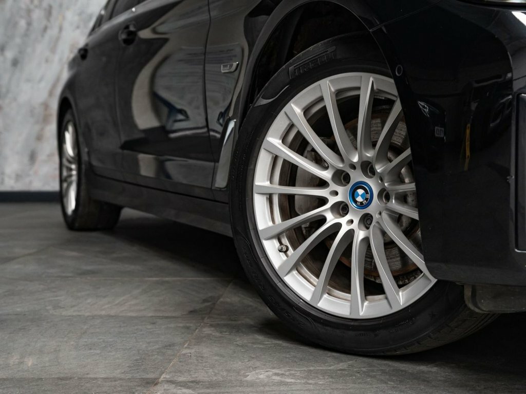 BMW 5 Series 2L Se YK23PYN Black #5