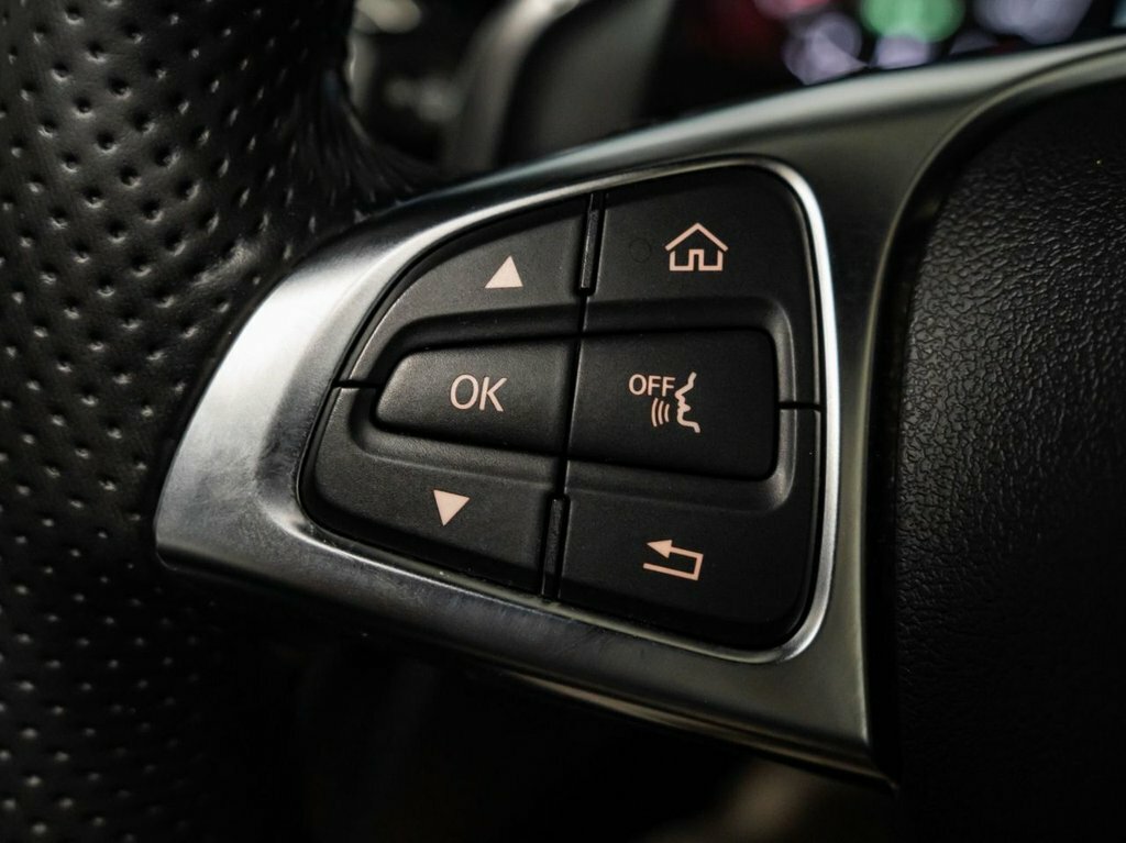 Mercedes-Benz C Class C 220 D Amg Line Black #30