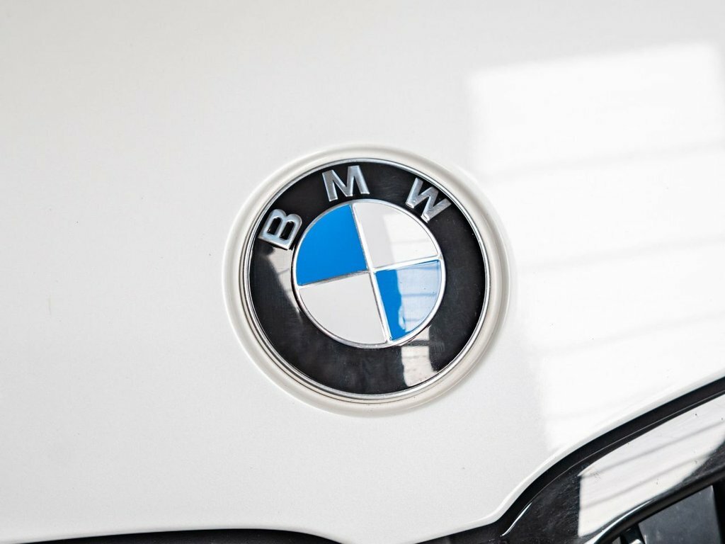 BMW 3 Series 2L M Sport YH24VTO White #4