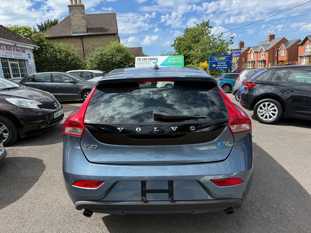 Volvo V40 Hatchback Blue #4