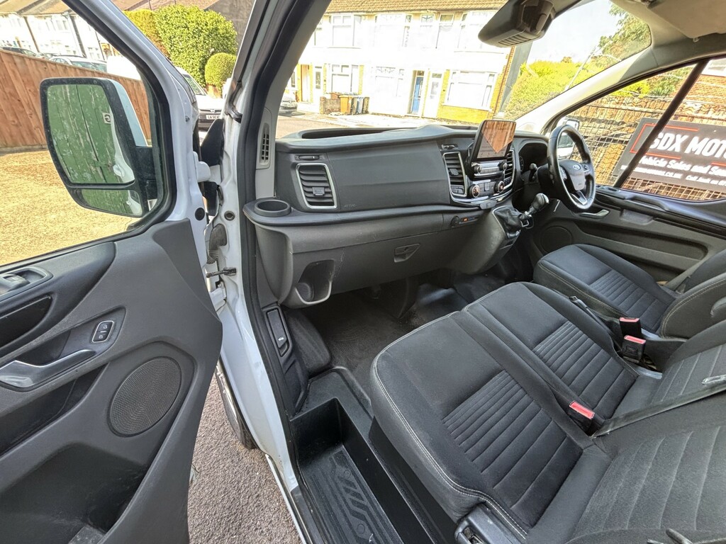 Ford Transit Custom 2.0 Transit Custom Limited Van 300 L1 2.0L Ecoblue MF22UCD White #6