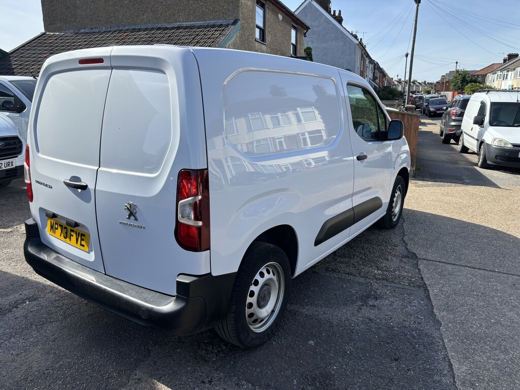 Peugeot Partner 1.5 Partner Pv Pro-premium Std 1000 Bhdi 100 Ss White #5
