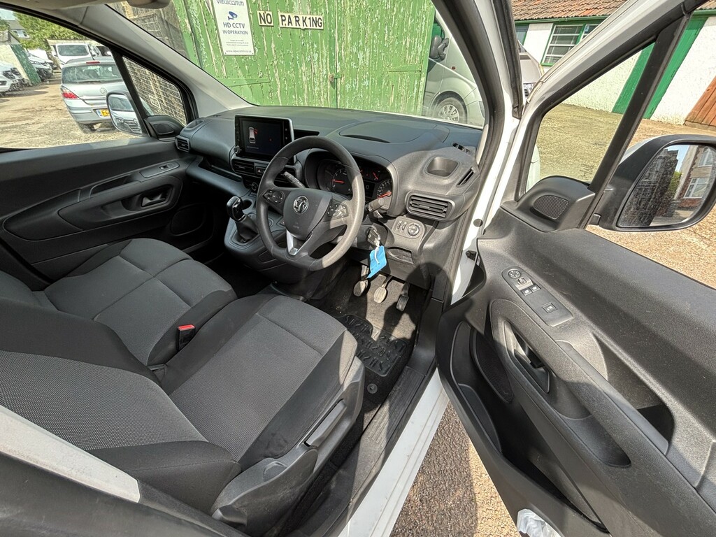 Vauxhall Combo Combo-e 2300 Sportive Grey #8