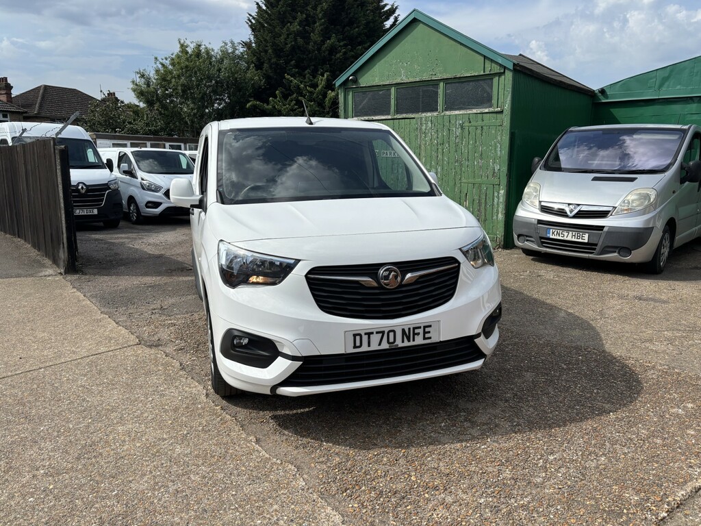 Vauxhall Combo 1.5 Turbo D 2300 Sportive White