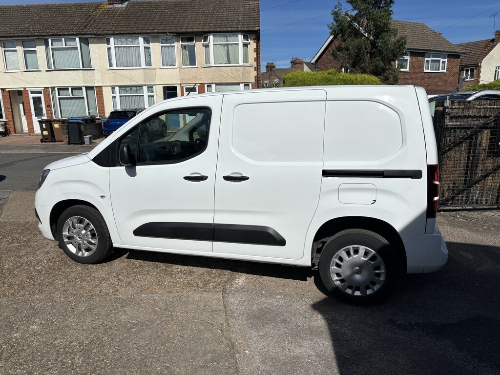 Vauxhall Combo 1.6 Turbo D 2300 Sportive White #3