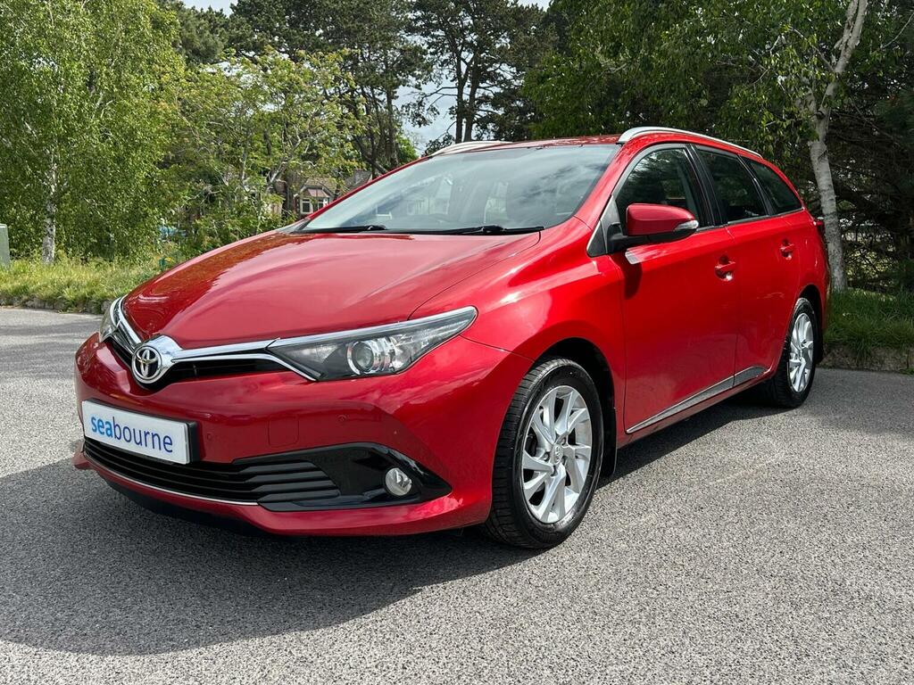 Toyota Auris 1.2 Vvt-i Business Edition Touring Sports Euro 6 GD16WZE Red #5